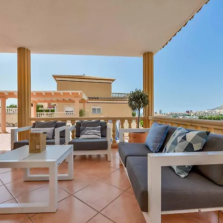 Villa Bellissima *